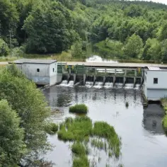 Gdzie są elektrownie wodne w Polsce? Odkryj ich lokalizacje i znaczenie