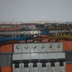 Jak sprawdzić uziemienie w domu i uniknąć niebezpieczeństw elektrycznych