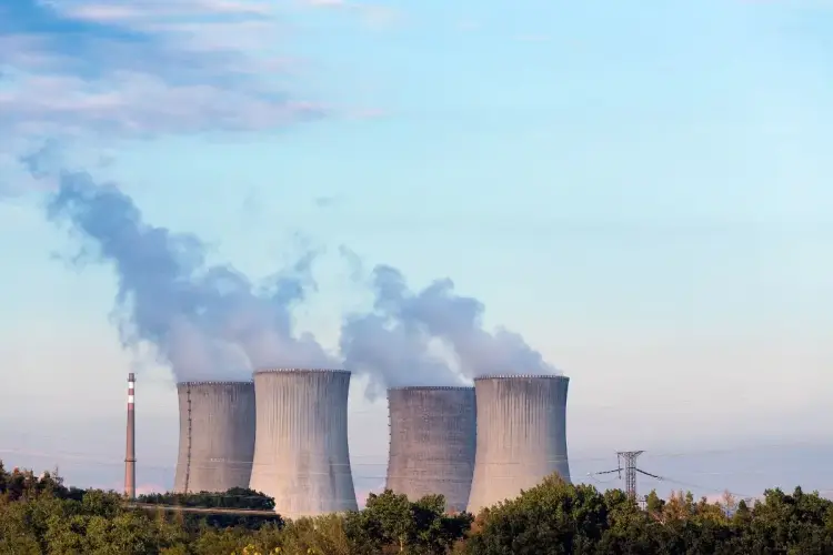 Ile prądu produkuje elektrownia atomowa? Zaskakujące fakty o wydajności